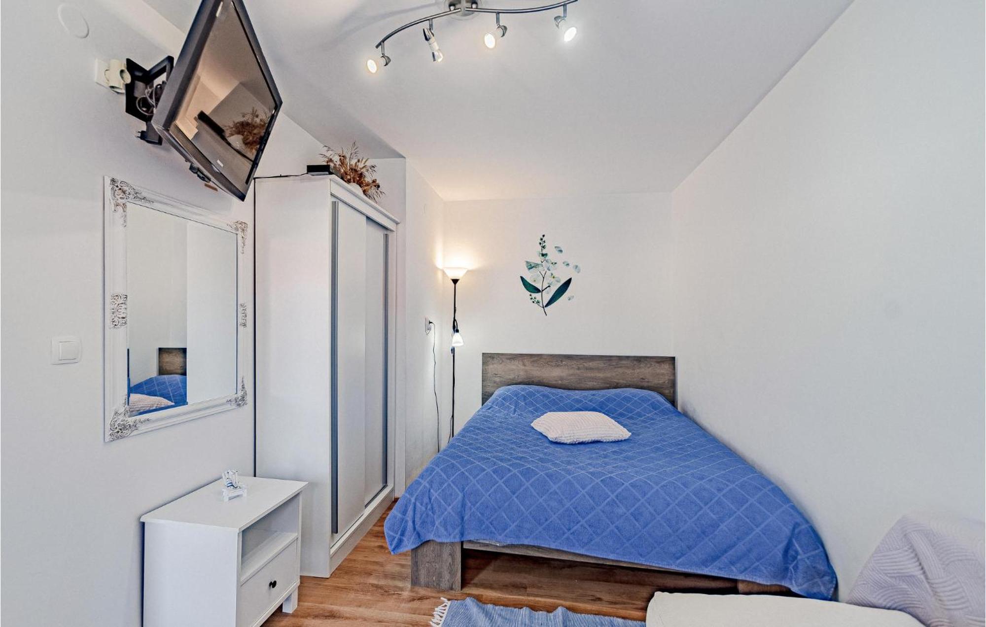 Stunning Apartment In Racisce With Wifi Exterior photo